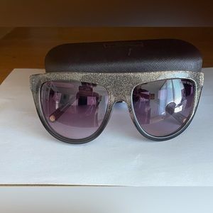 Henri BENDEL sunglasses.